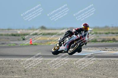 media/Apr-18-2025-TrackDaz (Fri) [[45f5874c44]]/A Group/Session 1 (Turn 7)/